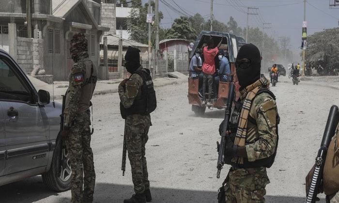 200-additional-kenyan-police-arrive-in-haiti-to-help-fight-gangs