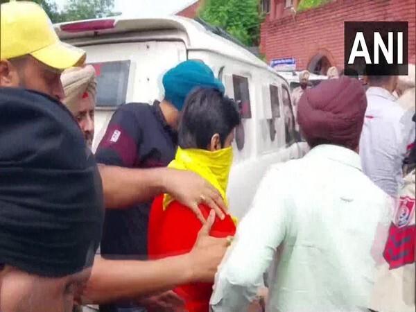 Moga police gets Lawrence Bishnoi's custody for 10 days - https://cdn.connectfm.ca/Lawrence-Bishnoi.jpg