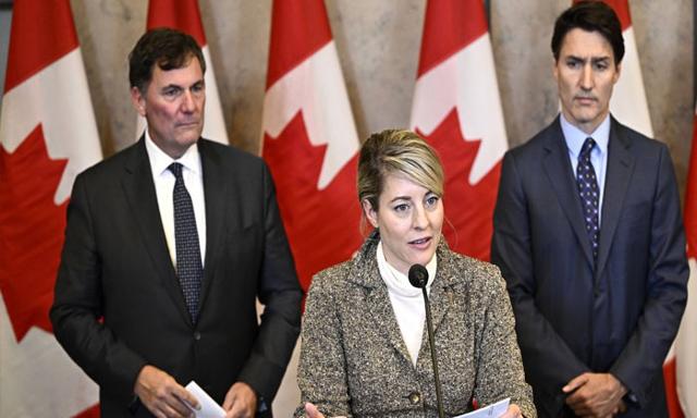 LeBlanc, Joly to meet with incoming Trump administration officials in Florida - https://cdn.connectfm.ca/Mélanie-Joly_2024-12-27-145524_gdxa.jpg