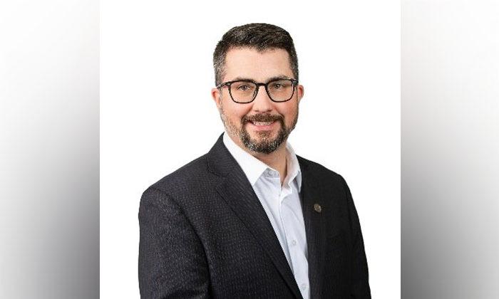 albertas-recently-resigned-legislature-speaker-to-vote-heckle-in-last-days-as-mla