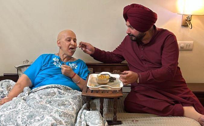 navjot-kaur-sidhu-beats-cancer-shares-info-on-social-media