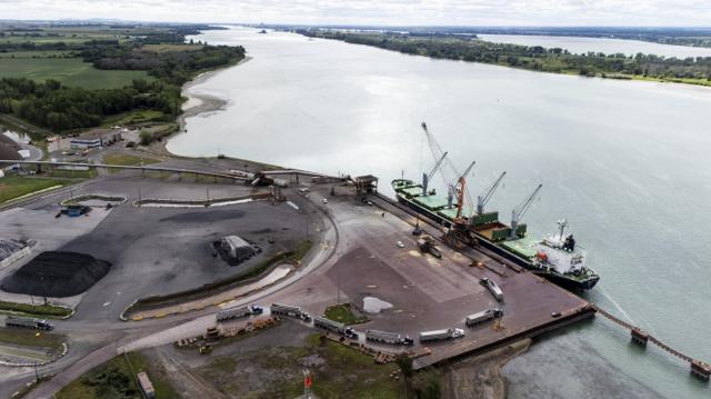 Here are the first major projects on Ottawa's fast-track list - https://cdn.connectfm.ca/PM-Carney-major-projects-TCP_2025-09-11-192115_lyeo.jpg