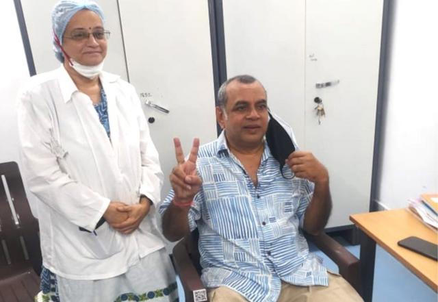 Paresh Rawal takes first dose of Covid -19 vaccination - https://cdn.connectfm.ca/Paresh-Rawal.jpg
