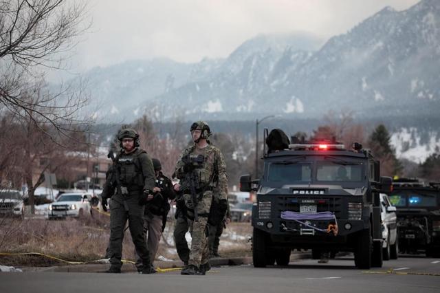 Colorado shooting leaves 10 dead in latest mass tragedy, shooter ID'd as 21-year-old man - https://cdn.connectfm.ca/RCMP-flouted-internet-policy-U.S.-shooting-leaves-10-dead.jpg