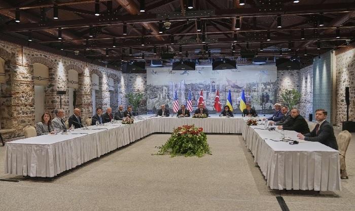 russia-and-ukraine-hold-their-first-direct-peace-talks-in-3-years-amid-low-expectations