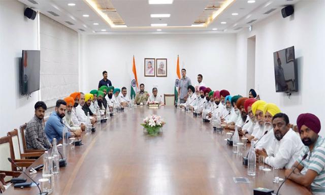 SKM delegation raises BBMB membership, water management concerns with Punjab Governor - https://cdn.connectfm.ca/SKM_2026-06-19-154818_bsez.jpg