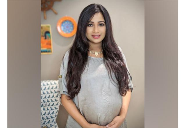 Shreya Ghoshal blessed with a baby boy - https://cdn.connectfm.ca/Shreya-Goshal_210525_132711.jpg