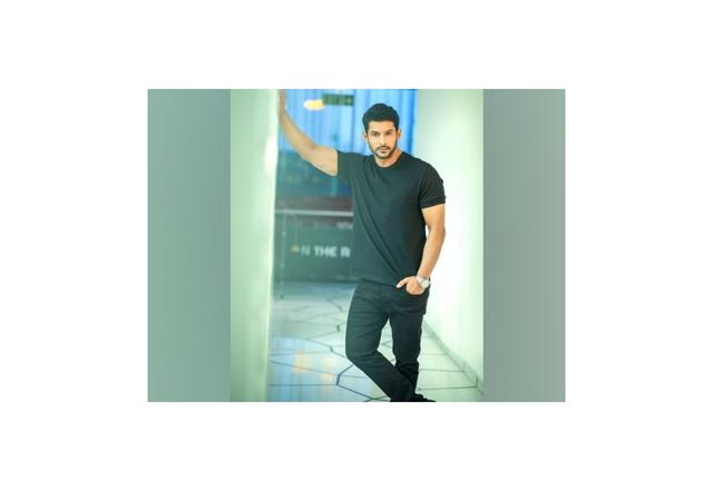 Bollywood celebs condole actor Sidharth Shukla's demise - https://cdn.connectfm.ca/Shukla_210902_135900.jpg