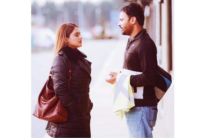 Amrinder Gill's ‘Chal Mera Putt 3’ to release in October  - https://cdn.connectfm.ca/Simi-Chahal_210901_132343.jpg