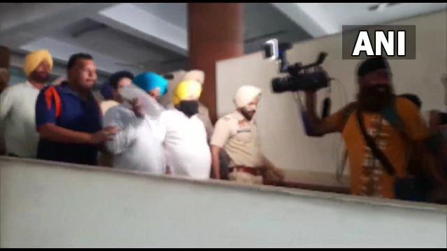 Singer Daler Mehndi gets 2 years jail in human trafficking case - https://cdn.connectfm.ca/Singer-Daler-Mehndi.jpg