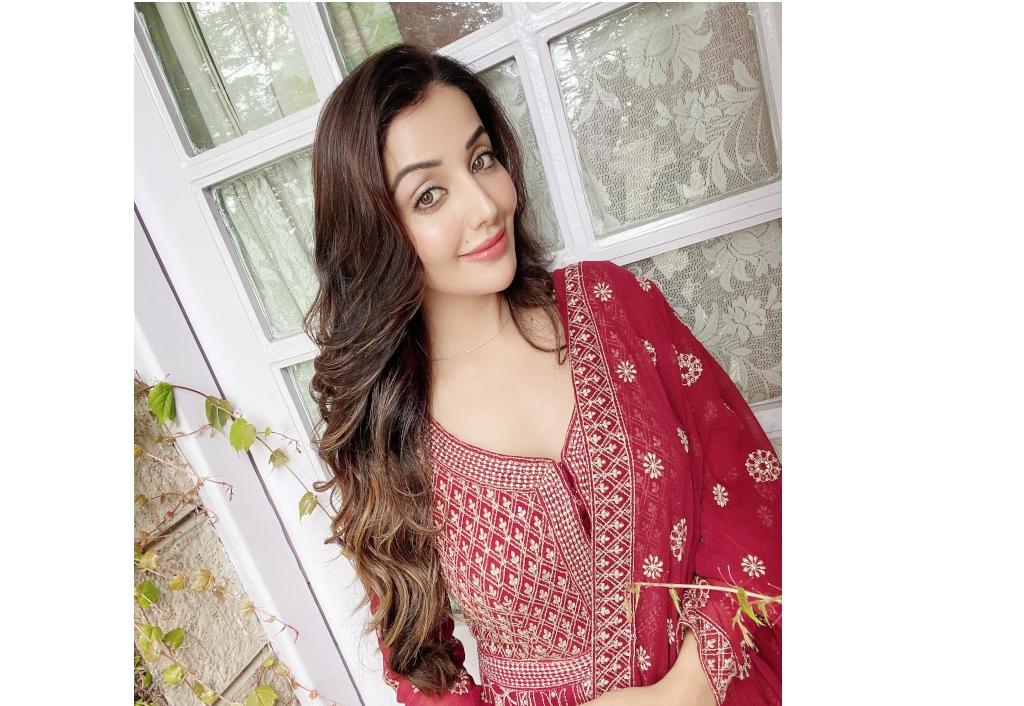 punjabi-actress-sonia-mann-arrested-by-up-police