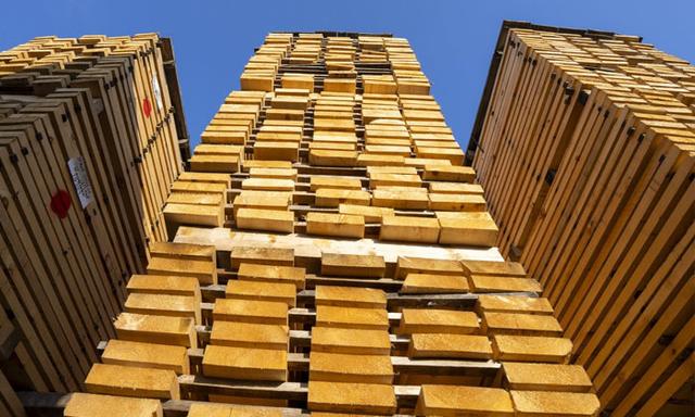 Canada’s Economy Contracts in Fourth Quarter of 2025 as Annual Growth Slows - https://cdn.connectfm.ca/Statistics-Canada_2026-02-27-184600_nhsr.jpg