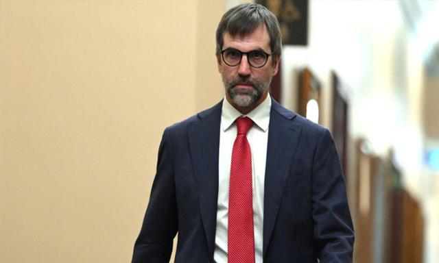 Liberal Government Hit by Resignations as Six Federal By-Elections Loom Across Canada - https://cdn.connectfm.ca/Steven-Guilbeault_2026-09-01-142803_dsrh.jpg
