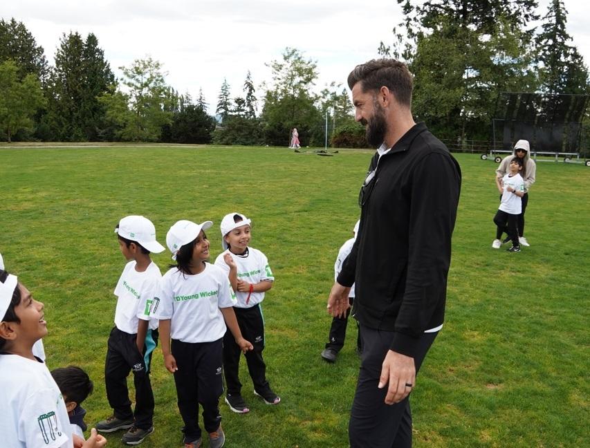 england-cricket-star-inspires-young-cricketers-during-free-cricket-clinic-in-surrey