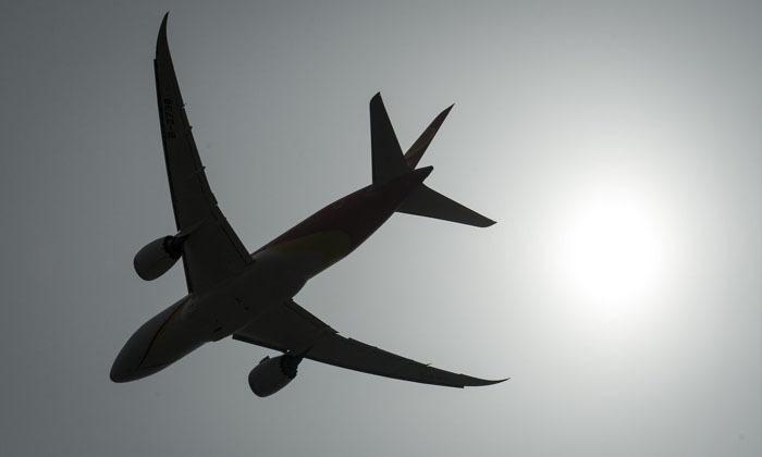 man-arrested-after-alleged-unauthorized-access-to-aircraft-at-vancouver-international-airport
