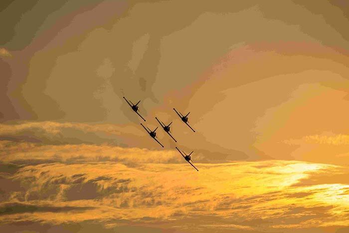 us-britain-launch-strikes-against-houthis-in-yemen