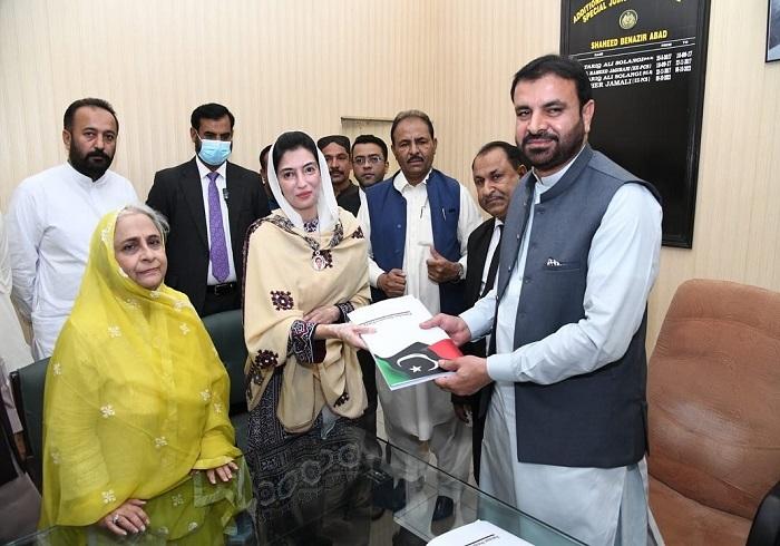 asifa-bhuttos-entry-in-pakistans-politics-nomination-filled-from-the-seat-left-by-her-father