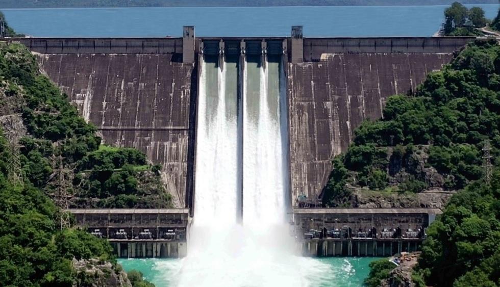 bhakra-dam-flood-gate-closed-after-water-level-normalized