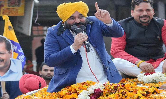 delhi-assembly-elections-cm-bhagwant-mann-campaigns-for-the-third-consecutive-day-holds-several-roadshows