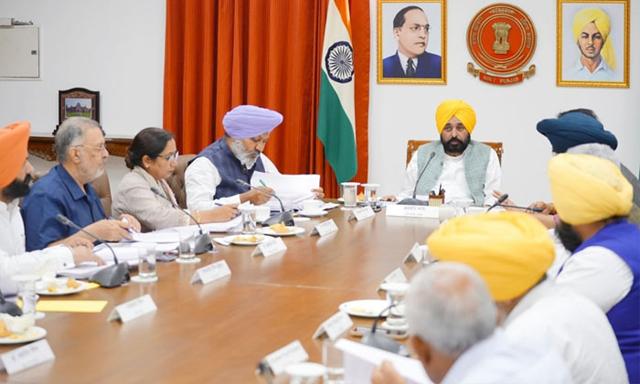Punjab Cabinet Raises Retirement Age for Professors and Doctors - https://cdn.connectfm.ca/bhagwant-maan_2025-04-11-185845_kowd.jpg