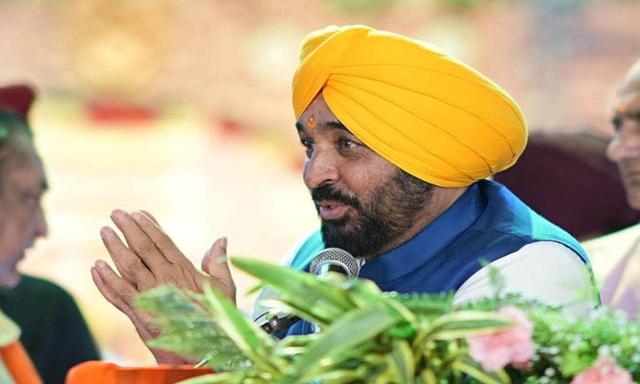 Supreme Court issues notice to Punjab CM Bhagwant Mann, AAP leaders in 2020 protest case - https://cdn.connectfm.ca/bhagwant-maan_2026-07-30-155925_jdbw.jpg