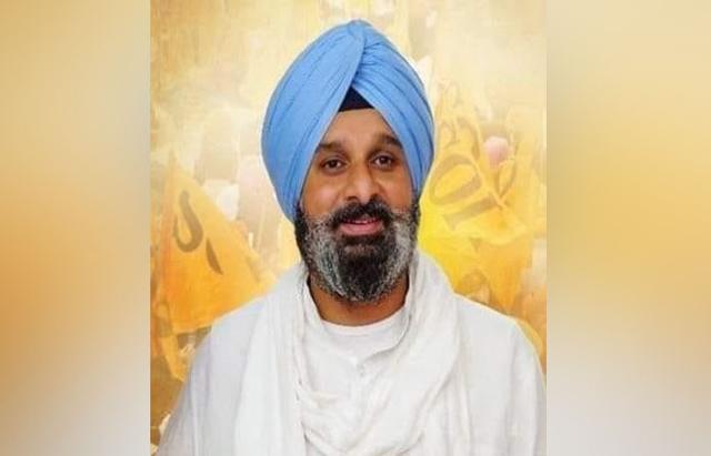Supreme Court declines interim bail to Majithia, issues notice to Punjab government - https://cdn.connectfm.ca/bikram-singh-majithiya_2024-04-03-160229_otms.jpg