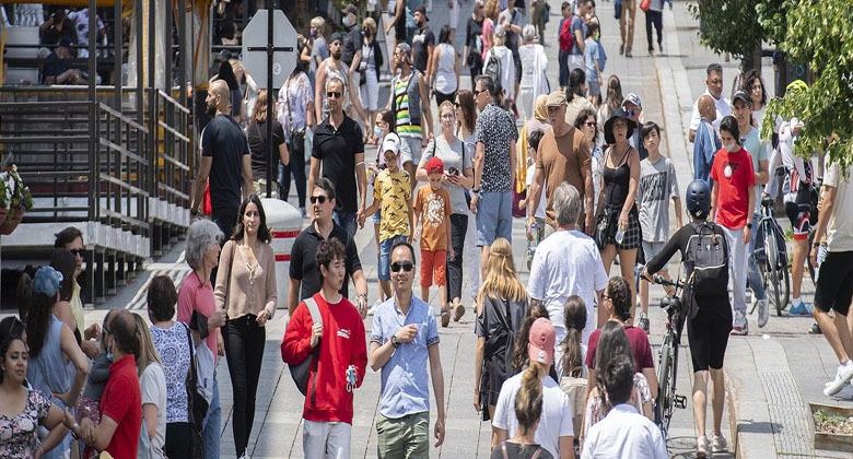 canadas-population-grew-to-top-41-million-in-the-first-quarter-statcan