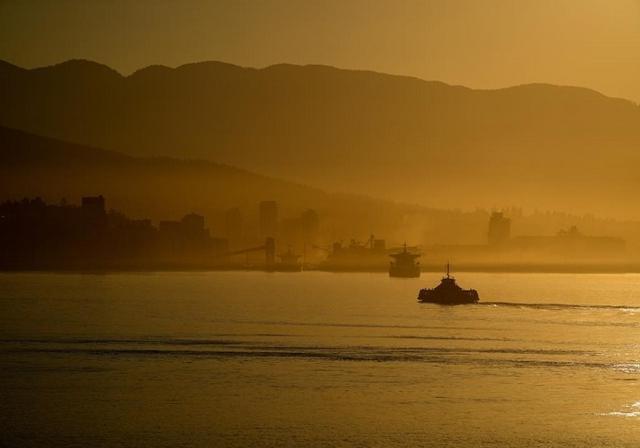 Man arrested in Port Moody, B.C., after driving car into sea for video livestream - https://cdn.connectfm.ca/car_2024-03-05-172128_ujjo.jpg