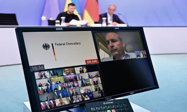 Carney, world leaders meet ahead of Trump-Putin summit on Ukraine war - https://cdn.connectfm.ca/carney_2025-08-13-200241_tofv.jpg