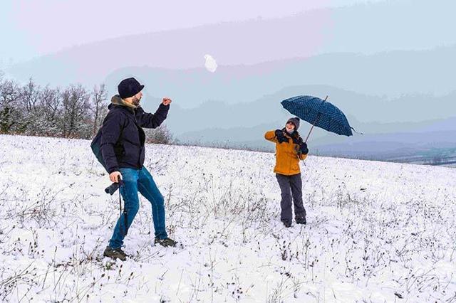 The temperature is expected to be -4 degrees Celsius in Edmonton today - https://cdn.connectfm.ca/cold-weather_2024-01-23-175415_nqxc.jpg