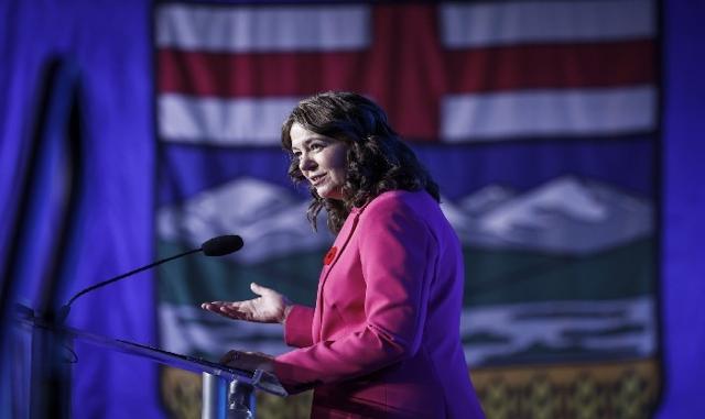 Premier Smith says Albertans' desire for leaving Canada has never been higher - https://cdn.connectfm.ca/daniel-smith_2025-06-27-125306_ntlp.jpg