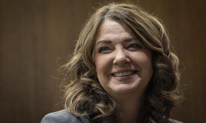 smith-says-alberta-health-overhaul-groundwork-finished-results-to-be-tested-in-2026