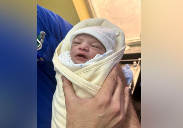 A daughter was born to Chief Minister Bhagwant Mann - https://cdn.connectfm.ca/daughter.jpg