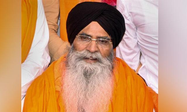 Dress code applicable for Shiromani Committee employees serving at Sri Harmandir Sahib - https://cdn.connectfm.ca/dhami.jpg