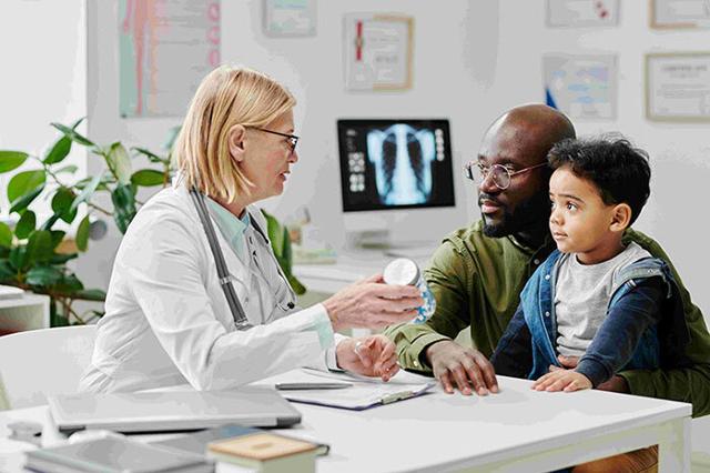 Alberta commits extra $200M for family doctors - https://cdn.connectfm.ca/doctor_2023-12-22-194511_sxdy.jpg