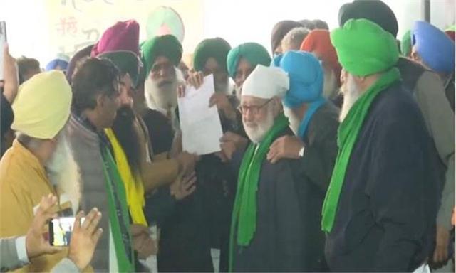 Samyukt Kisan Morcha May Support Dallewal-Pandher Farmers' Movement - https://cdn.connectfm.ca/farmer_2025-01-13-173651_yctv.jpg