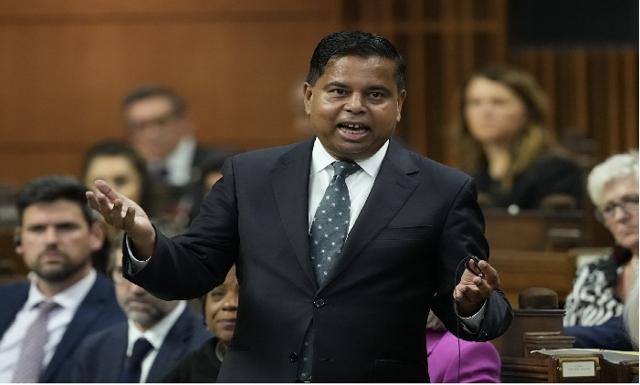 Gun-control group urges Ottawa to ban SKS as assault-style firearm buyback ramps up - https://cdn.connectfm.ca/federal-government.jpg