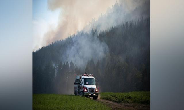 Urban firefighters to get additional training to also battle wildfire blazes - https://cdn.connectfm.ca/firefighters.jpg
