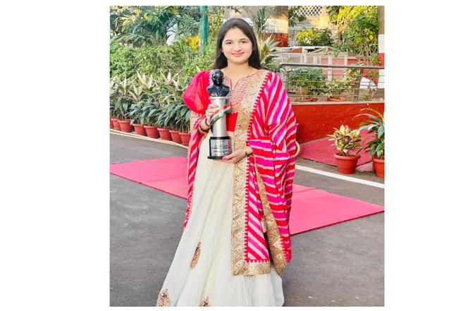 Harshaali Malhotra honoured with Bharat Ratna Dr. Ambedkar Award - https://cdn.connectfm.ca/harshali.jpg