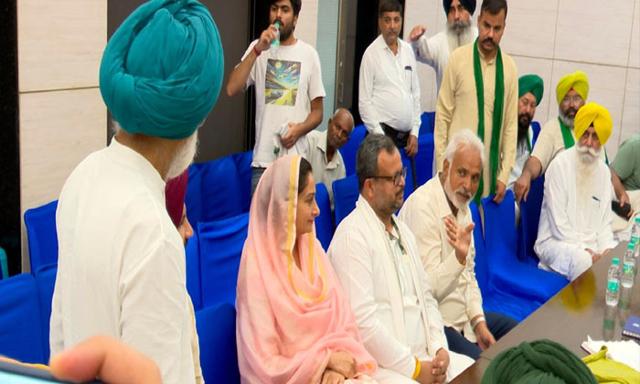 Harsimrat Kaur Badal presented a private member's bill about MSP - https://cdn.connectfm.ca/harsimrat-kaur-badal_2024-07-23-173039_plyl.jpg