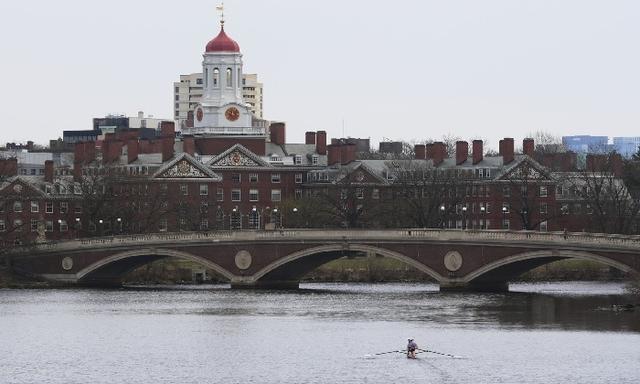 Harvard sues the Trump administration over ban on enrolling foreign students - https://cdn.connectfm.ca/harvard.jpg