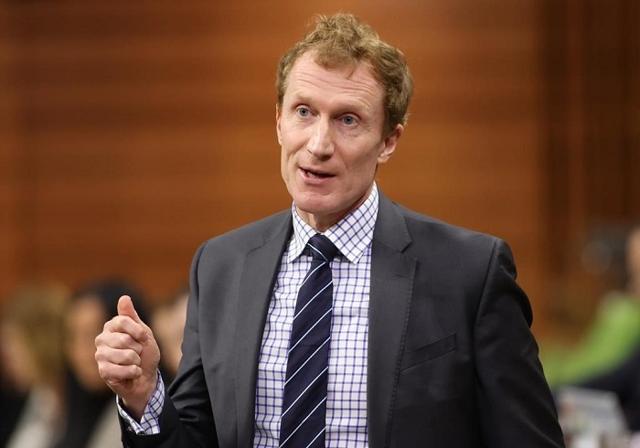 Ottawa should respect Quebec's immigration cap for family reunification: minister - https://cdn.connectfm.ca/imigration-minister.jpg