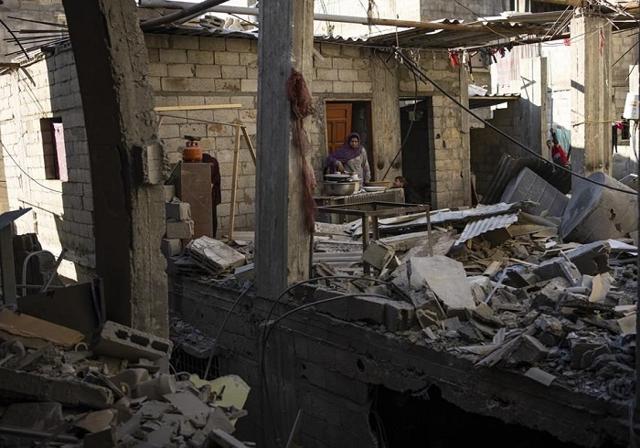 Israeli strikes kill 11  in a southern Gaza town that could be the next target in the war - https://cdn.connectfm.ca/israil_2024-02-08-164110_tpxh.jpg