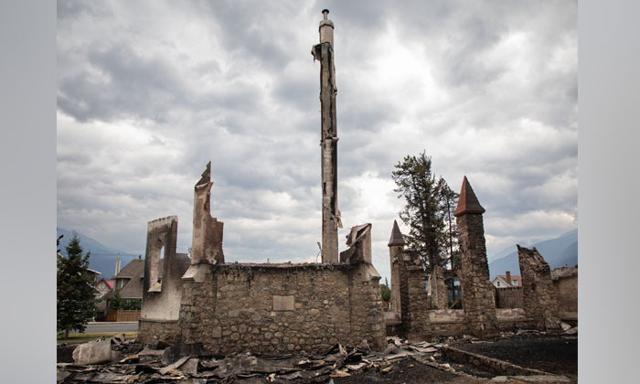Residents set to enter their homes for the first time in fire-ravaged Jasper townsite - https://cdn.connectfm.ca/jasper_2024-08-16-173247_gnkn.jpg