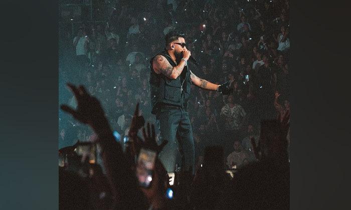 bollywood-stars-to-join-karan-aujla-on-stage