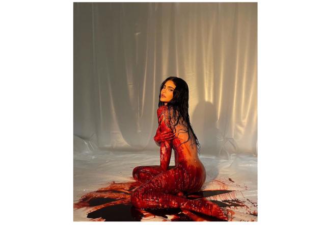 Kylie Jenner hits 300 million Instagram followers - https://cdn.connectfm.ca/kyli.jpg