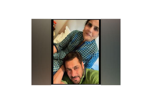 Salman Khan describes 'maa ki godh' as 'jannat' - https://cdn.connectfm.ca/ma-salman.jpg