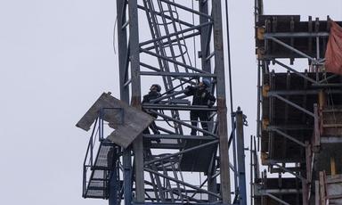 b-c-to-introduce-mandatory-crane-licensing-and-permitting-after-seven-fatalities-in-five-years