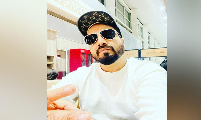 mikas-candid-take-on-bipasha-karan