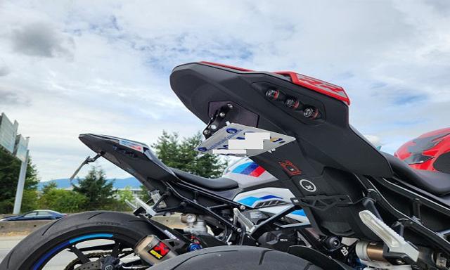 Folding licence plates and stunt riding get two sport bikes ticketed and impounded - https://cdn.connectfm.ca/motor-cycle.jpg